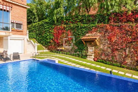 5 chambres villa à louer à Castelldefels, Barcelona, Catalonia, Spain № 9028 - photo 3