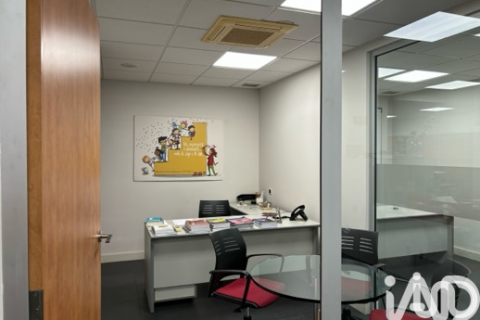 548 sq.m. commercial property for sale in Barcelona, Catalonia, Spain № 9031 - photo 23
