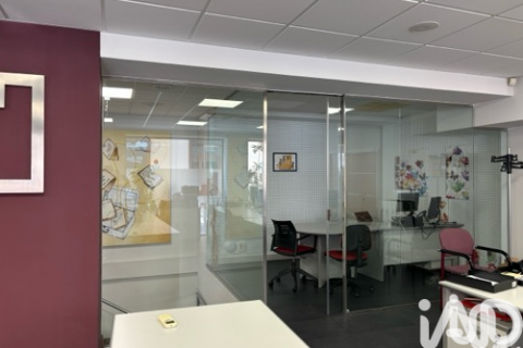 548 sq.m. commercial property for sale in Barcelona, Catalonia, Spain № 9031 - photo 3