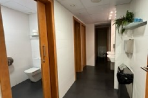 548 sq.m. commercial property for sale in Barcelona, Catalonia, Spain № 9031 - photo 11