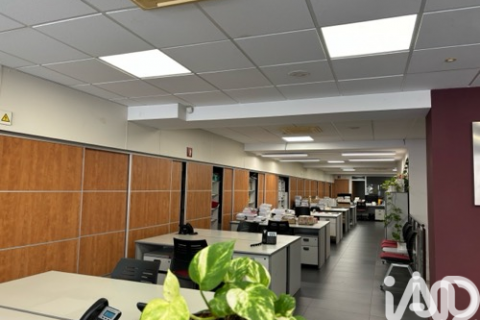 548 sq.m. commercial property for sale in Barcelona, Catalonia, Spain № 9031 - photo 4