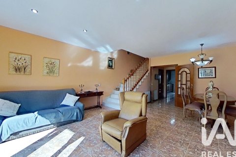 4 bedrooms house for sale in Cubelles, Barcelona, Catalonia, Spain № 4712 - photo 3