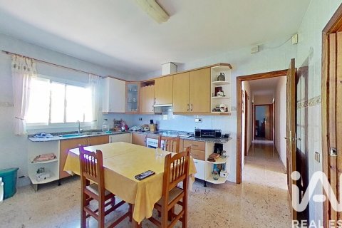 Сasa de 4 dormitorios en venta en Roquetes, Tarragona, Cataluña, Spain № 7336 - foto 23