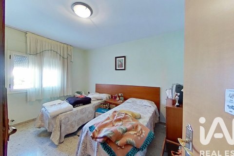 Сasa de 4 dormitorios en venta en Roquetes, Tarragona, Cataluña, Spain № 7336 - foto 17