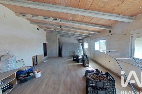 Сasa de 4 dormitorios en venta en Roquetes, Tarragona, Cataluña, Spain № 7336 - foto 15