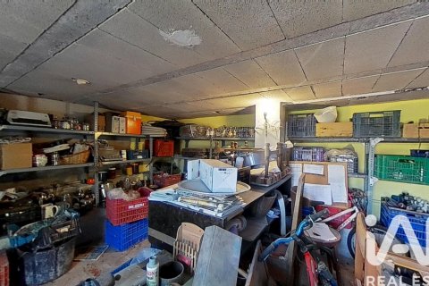 Сasa de 4 dormitorios en venta en Roquetes, Tarragona, Cataluña, Spain № 7336 - foto 9