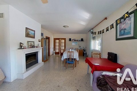 Сasa de 4 dormitorios en venta en Roquetes, Tarragona, Cataluña, Spain № 7336 - foto 27