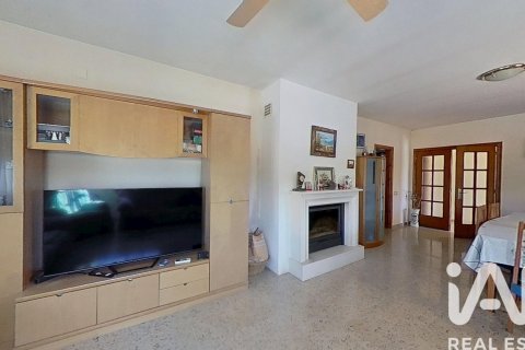 Сasa de 4 dormitorios en venta en Roquetes, Tarragona, Cataluña, Spain № 7336 - foto 25