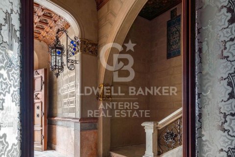 Apartamento de 3 dormitorios en venta en Barcelona, Cataluña, Spain № 5857 - foto 9