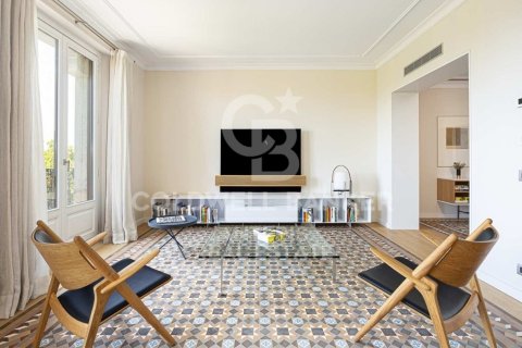 Apartamento de 3 dormitorios en venta en Barcelona, Cataluña, Spain № 5857 - foto 6