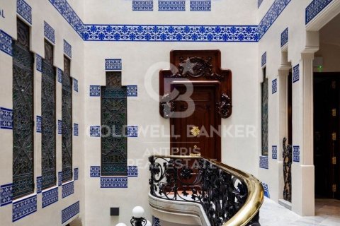 Apartamento de 3 dormitorios en venta en Barcelona, Cataluña, Spain № 5857 - foto 12
