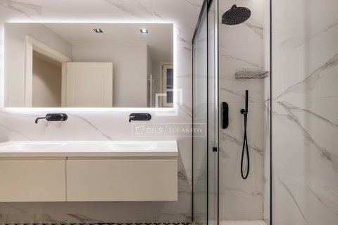 Купить квартиру в Барселона, Испания с 3 спальни, 137м², № 3788 - фото 14