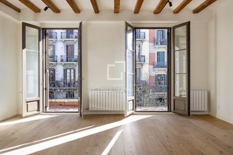 Купить квартиру в Барселона, Испания с 3 спальни, 137м², № 3788 - фото 2