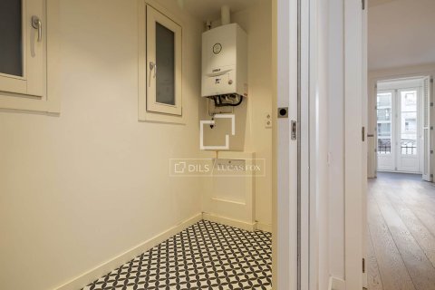 Купить квартиру в Барселона, Испания с 3 спальни, 137м², № 3788 - фото 16
