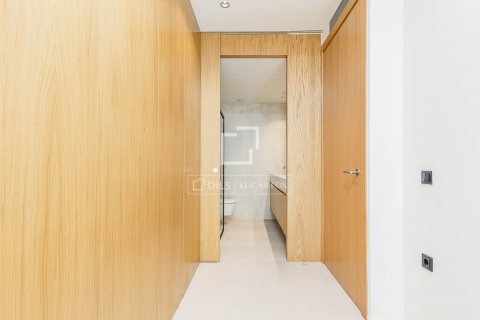 2 bedrooms apartment for sale in Barcelona, Catalonia, Spain № 8838 - photo 10