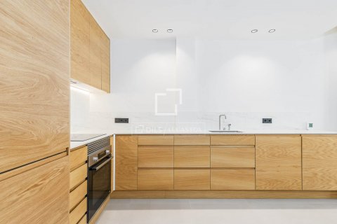 2 bedrooms apartment for sale in Barcelona, Catalonia, Spain № 8838 - photo 16