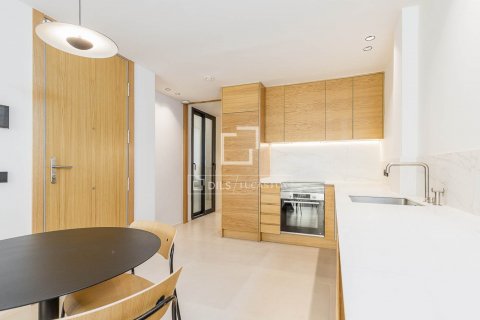 2 bedrooms apartment for sale in Barcelona, Catalonia, Spain № 8838 - photo 18