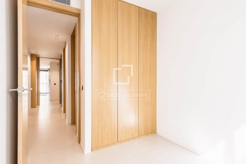 2 bedrooms apartment for sale in Barcelona, Catalonia, Spain № 8838 - photo 2