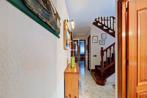5 bedrooms villa for sale in Vilanova i la Geltru, Barcelona, Catalonia, Spain № 8837 - photo 8