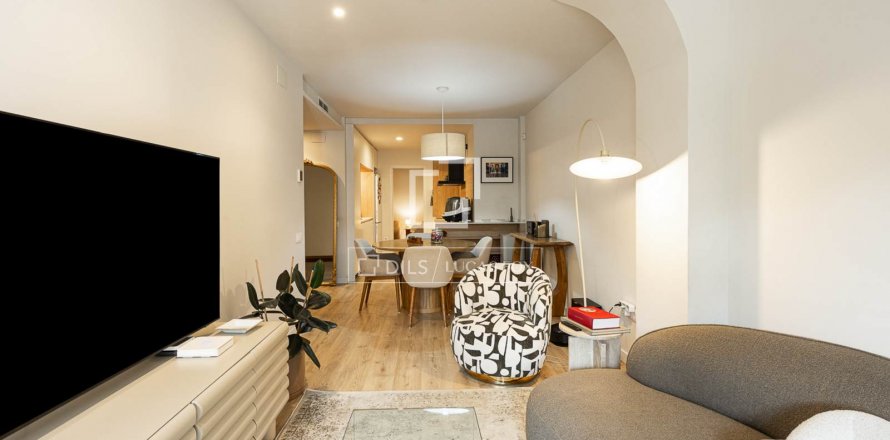 3 bedrooms apartment for sale in Barcelona, Catalonia, Spain № 8836