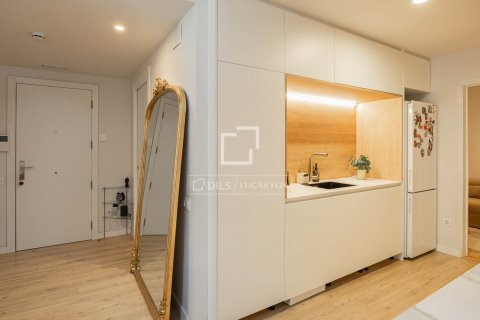 3 bedrooms apartment for sale in Barcelona, Catalonia, Spain № 8836 - photo 2