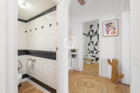 Ático de 4 dormitorios en venta en Barcelona, Cataluña, Spain № 8834 - foto 16