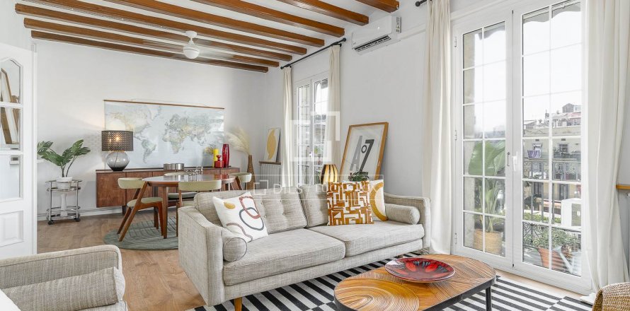 Ático de 4 dormitorios en venta en Barcelona, Cataluña, Spain № 8834