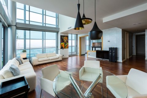 Apartamento de 4 dormitorios en venta en Barcelona, Cataluña, Spain № 4603 - foto 11