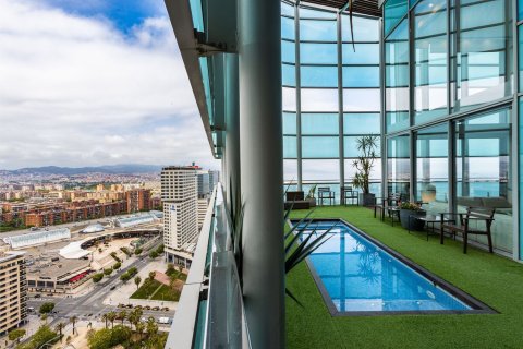 Apartamento de 4 dormitorios en venta en Barcelona, Cataluña, Spain № 4603 - foto 8