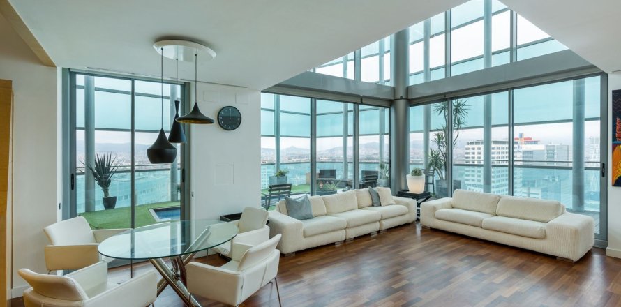 Apartamento de 4 dormitorios en venta en Barcelona, Cataluña, Spain № 4603