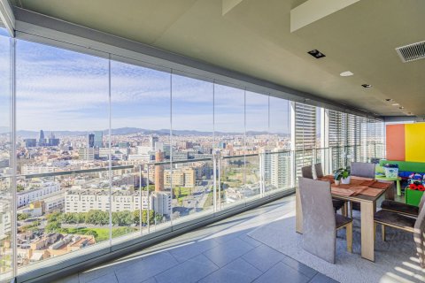 3 bedrooms apartment for sale in Barcelona, Catalonia, Spain № 4605 - photo 3
