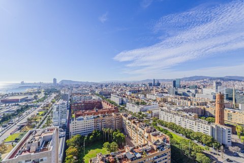 3 bedrooms apartment for sale in Barcelona, Catalonia, Spain № 4605 - photo 5
