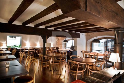 496 sq.m. cafe / restaurant for sale in Ciutat Vella, Barcelona, Catalonia, Spain № 5176 - photo 2
