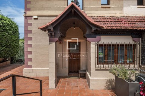 4 bedrooms villa for sale in Sant Cugat Del Valles, Barcelona, Catalonia, Spain № 8746 - photo 3