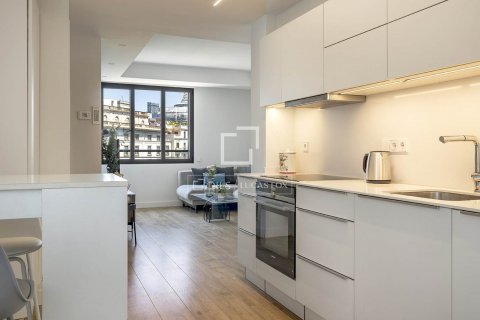 2 bedrooms apartment for sale in Barcelona, Catalonia, Spain № 8750 - photo 8