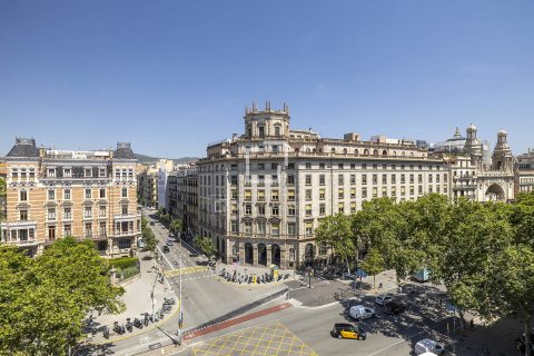 2 bedrooms apartment for sale in Barcelona, Catalonia, Spain № 8750 - photo 14