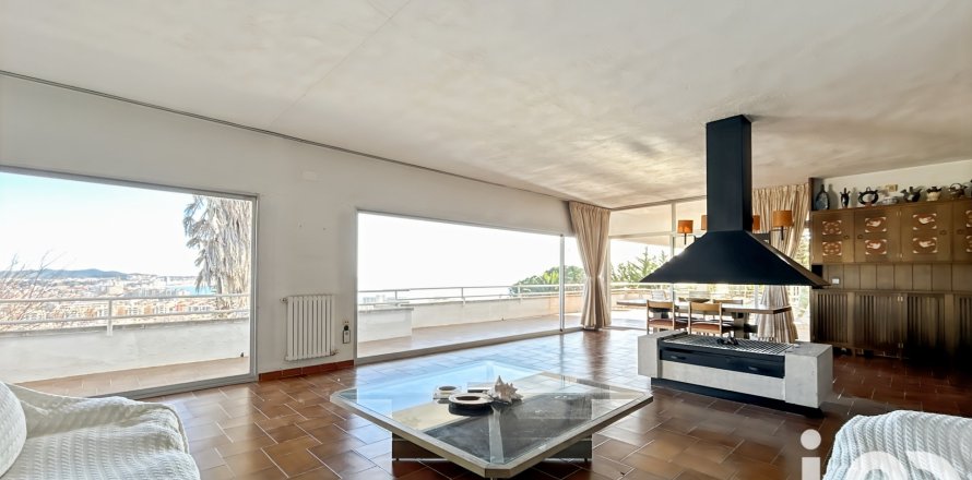 5 bedrooms house for sale in Calonge i Sant Antoni, Girona, Catalonia, Spain № 4949