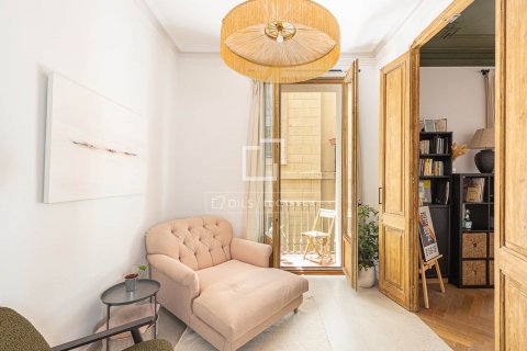 Apartamento de 2 dormitorios en venta en Barcelona, Cataluña, Spain № 8894 - foto 7