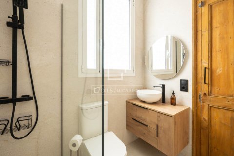 Apartamento de 2 dormitorios en venta en Barcelona, Cataluña, Spain № 8894 - foto 19