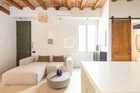 Apartamento de 2 dormitorios en venta en Barcelona, Cataluña, Spain № 8894 - foto 28