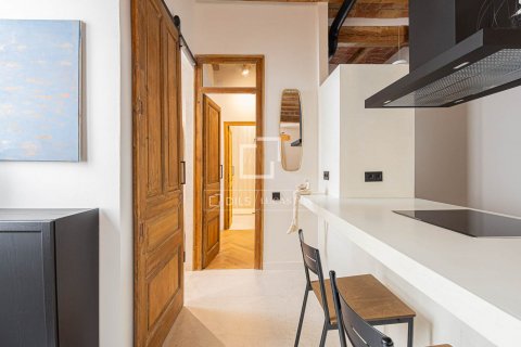 Apartamento de 2 dormitorios en venta en Barcelona, Cataluña, Spain № 8894 - foto 11