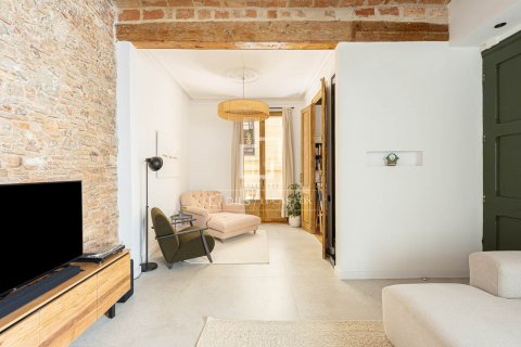 Apartamento de 2 dormitorios en venta en Barcelona, Cataluña, Spain № 8894 - foto 5