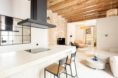 Apartamento de 2 dormitorios en venta en Barcelona, Cataluña, Spain № 8894 - foto 10