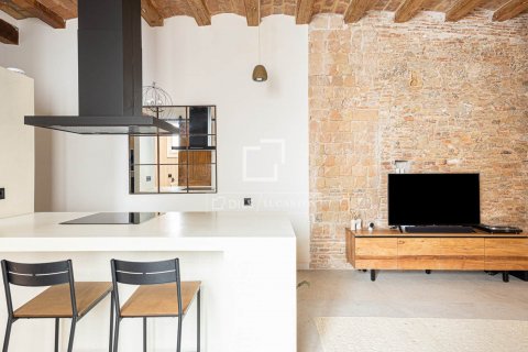 Apartamento de 2 dormitorios en venta en Barcelona, Cataluña, Spain № 8894 - foto 4