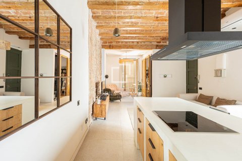 Apartamento de 2 dormitorios en venta en Barcelona, Cataluña, Spain № 8894 - foto 2
