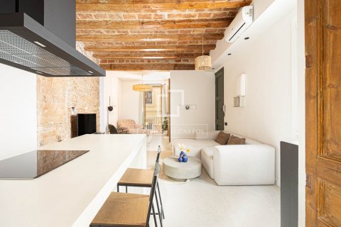 Apartamento de 2 dormitorios en venta en Barcelona, Cataluña, Spain № 8894 - foto 22