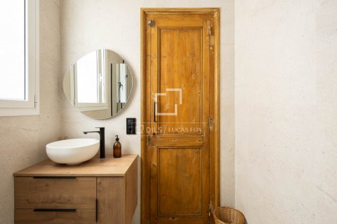 Apartamento de 2 dormitorios en venta en Barcelona, Cataluña, Spain № 8894 - foto 18