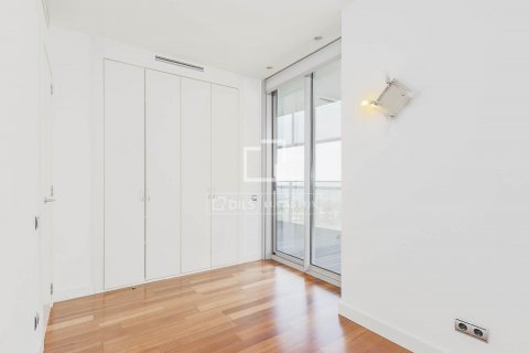3 bedrooms apartment for sale in Barcelona, Catalonia, Spain № 8896 - photo 27