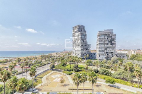 3 bedrooms apartment for sale in Barcelona, Catalonia, Spain № 8896 - photo 12