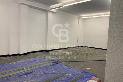 Propiedad comercial de 340 m² en venta en Barcelona, Cataluña, Spain № 5719 - foto 5